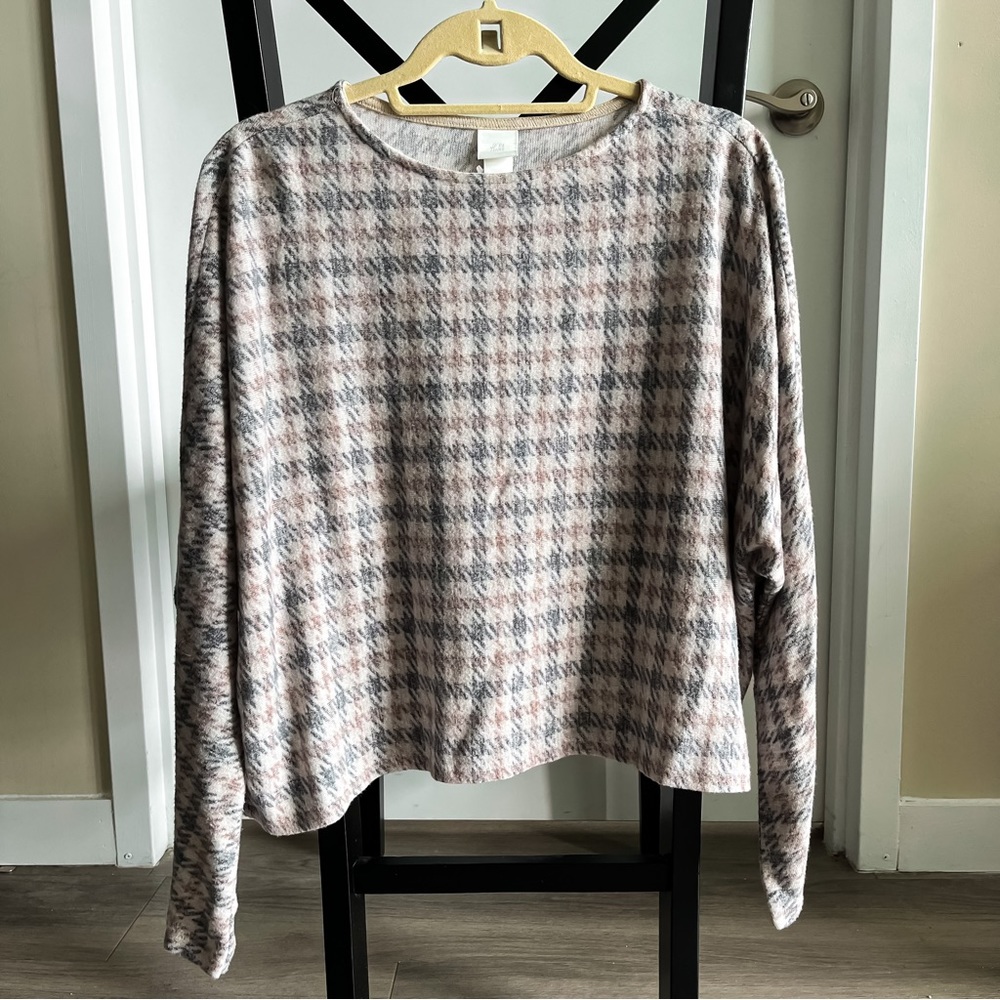 NWOT H&M Sweater - Multi